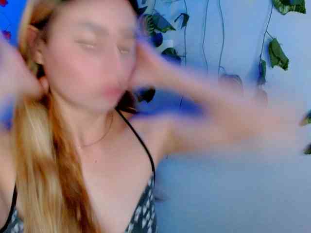 Sabrinaolsons webcam