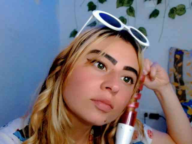 Sabrinaolsons webcam