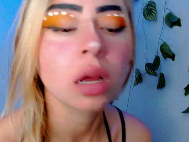 Sabrinaolsons webcam
