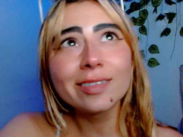 Sabrinaolsons webcam