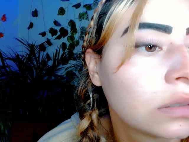 Sabrinaolsons webcam