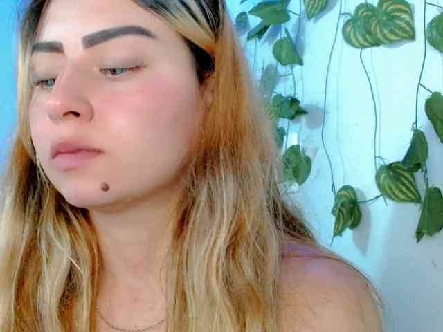 Sabrinaolsons webcam