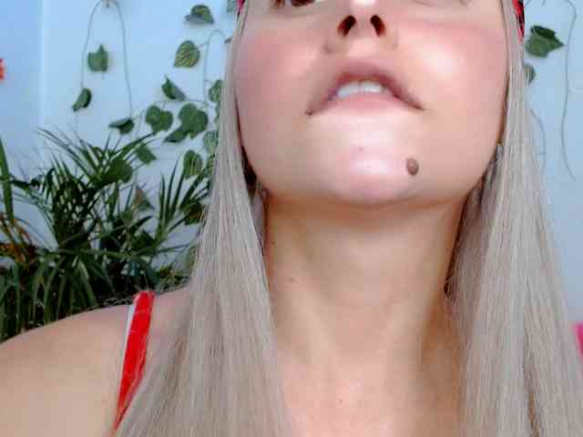 Sabrinaolsons webcam