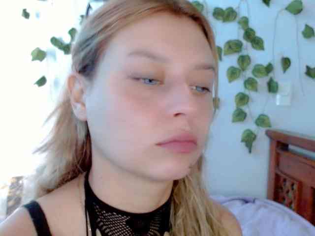 Sabrinaolsons webcam