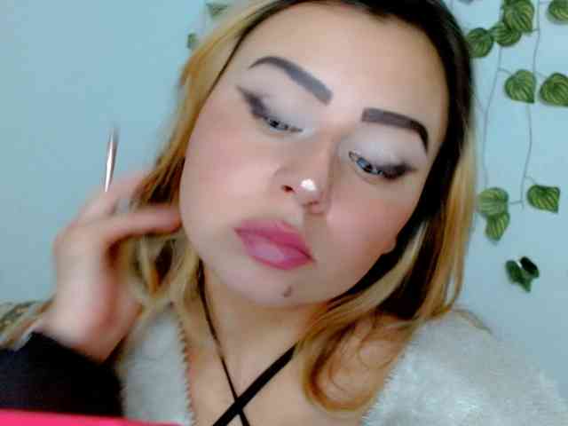 Model: Sabrinaolsons