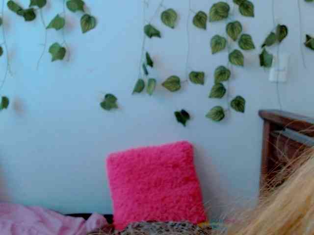 Sabrinaolsons webcam
