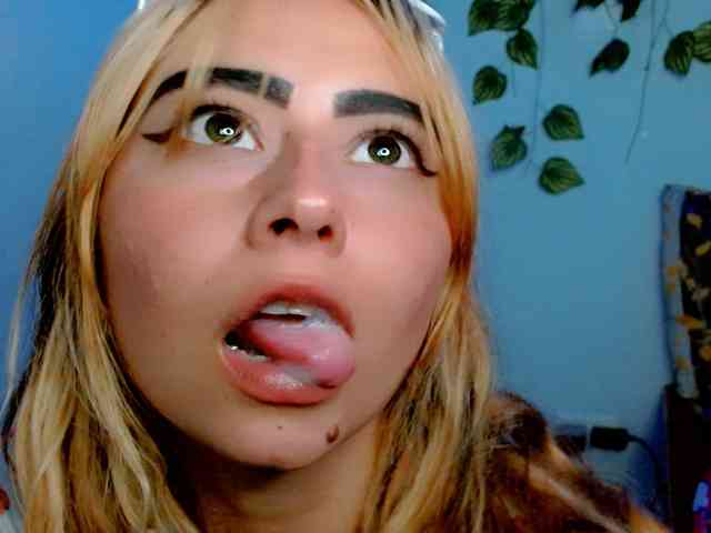 Sabrinaolsons webcam