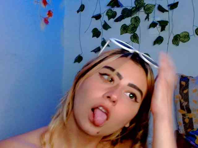 Sabrinaolsons webcam