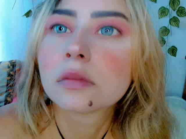 Sabrinaolsons webcam