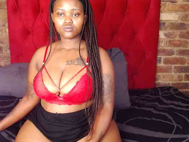ThickPearlxx22 webcam