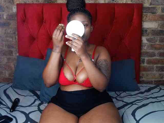 ThickPearlxx22 webcam