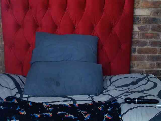 ThickPearlxx22 webcam