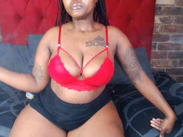 ThickPearlxx22 webcam