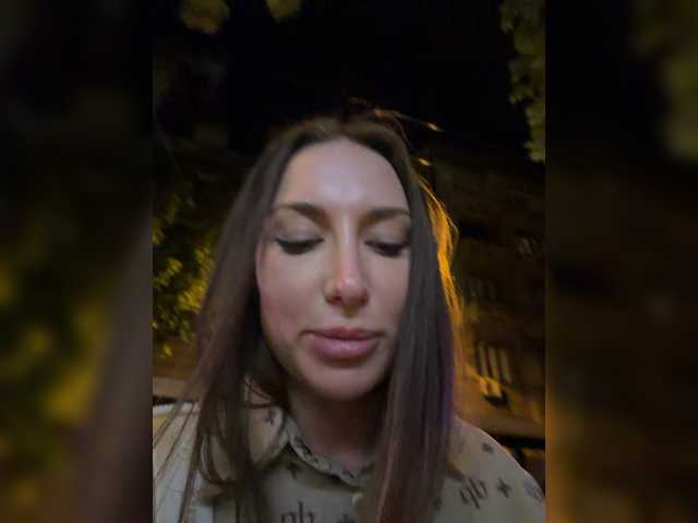 Foxe-Sailey's BongaCams show and profile