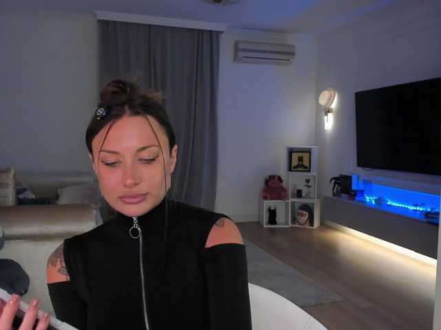 Foxe-Sailey live cam on BongaCams
