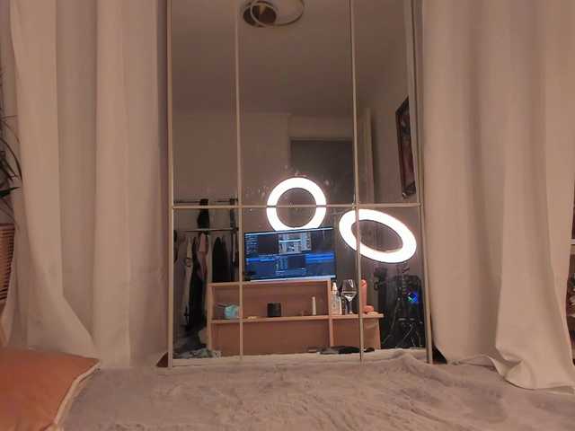  Foxe-Sailey chat room