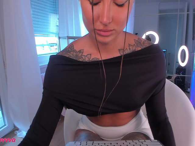 Foxe-Sailey live cam on BongaCams