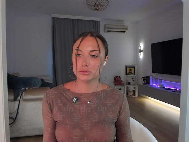 Foxe-Sailey live cam on BongaCams