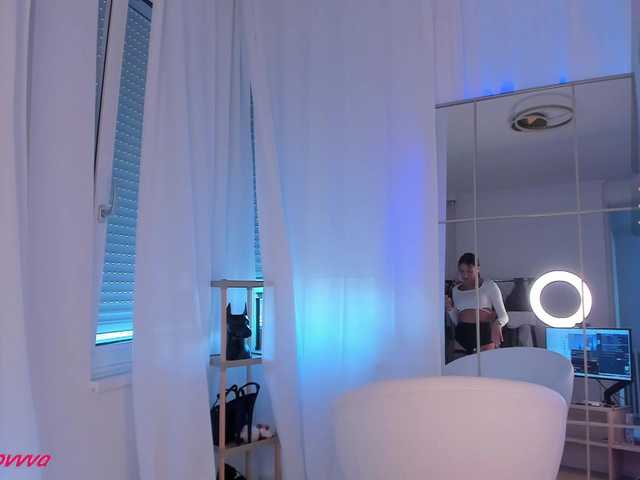 Foxe-Sailey live cam on BongaCams