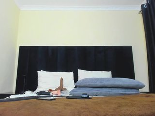 Pretty-Queen Porn Show