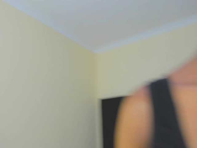 Pretty-Queen live cam on BongaCams