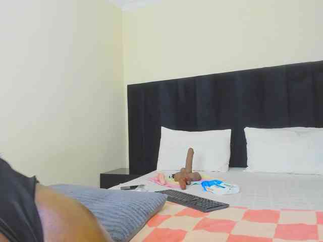 Pretty-Queen webcam