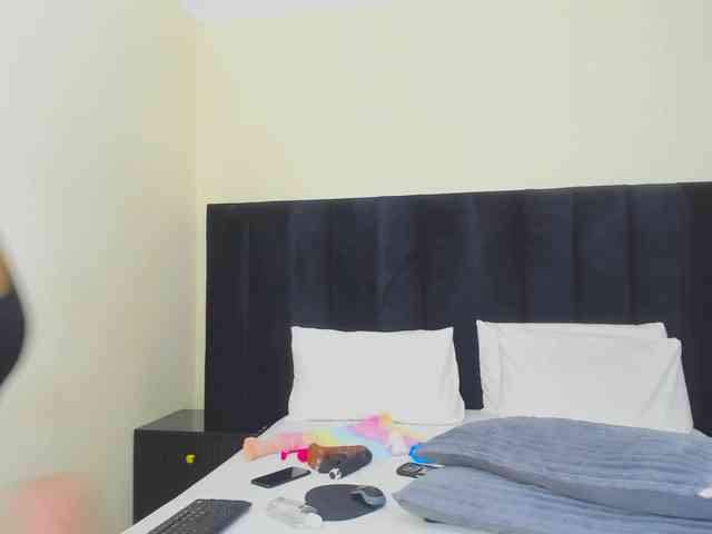 Pretty-Queen webcam