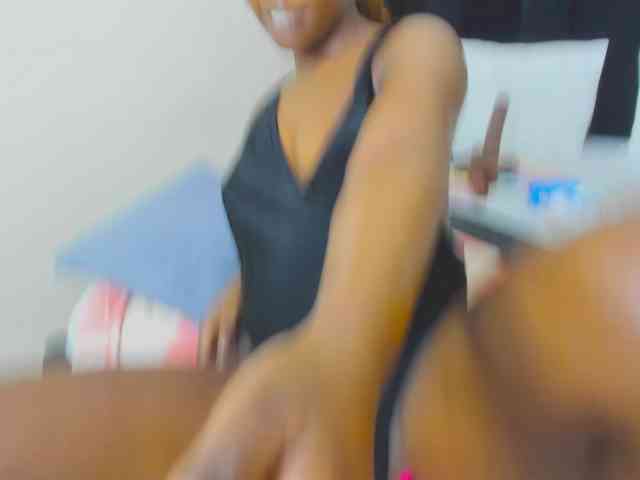 Pretty-Queen webcam