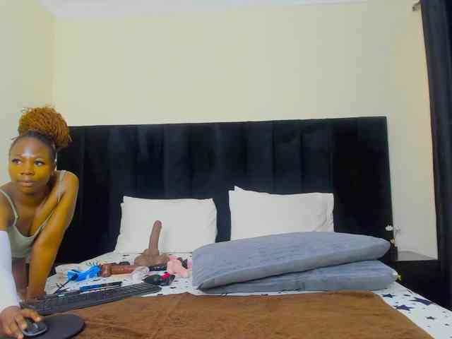 Pretty-Queen webcam