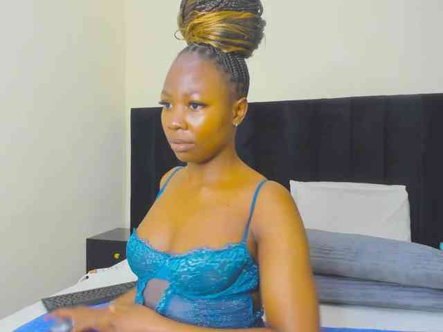 Pretty-Queen webcam