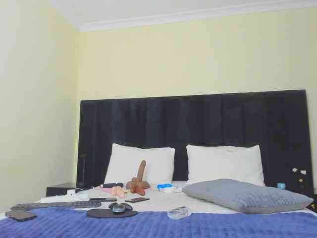 Pretty-Queen webcam