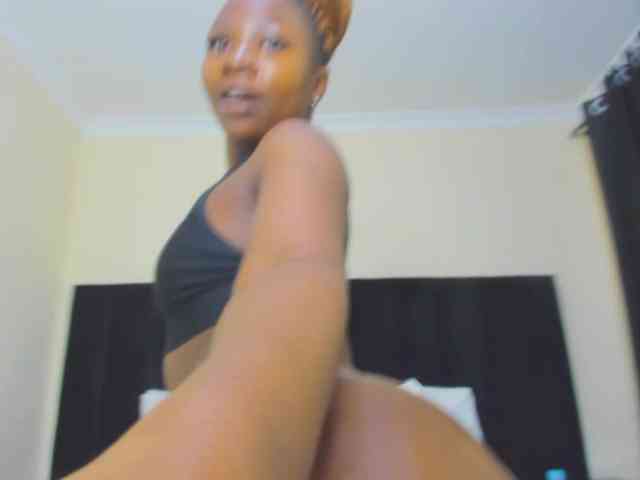 Pretty-Queen webcam