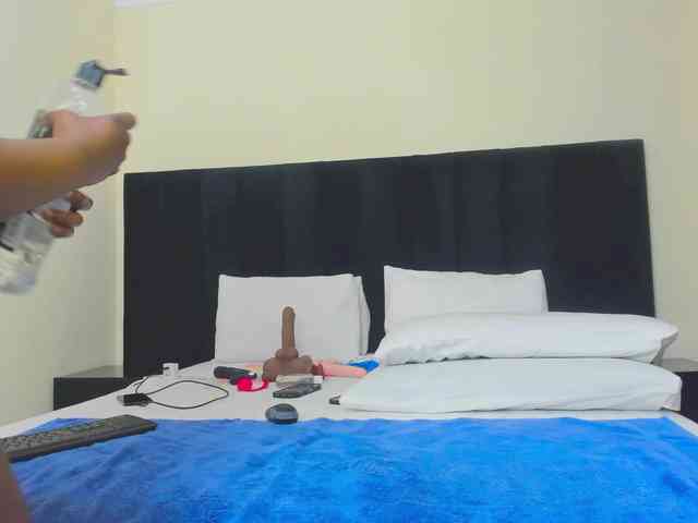 Pretty-Queen webcam