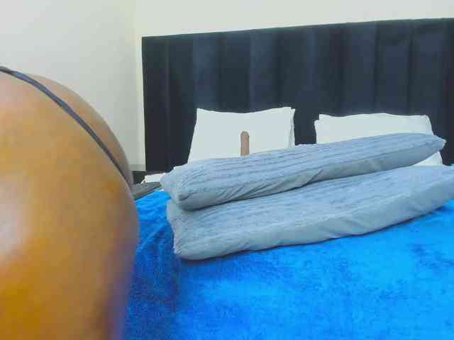 Pretty-Queen webcam