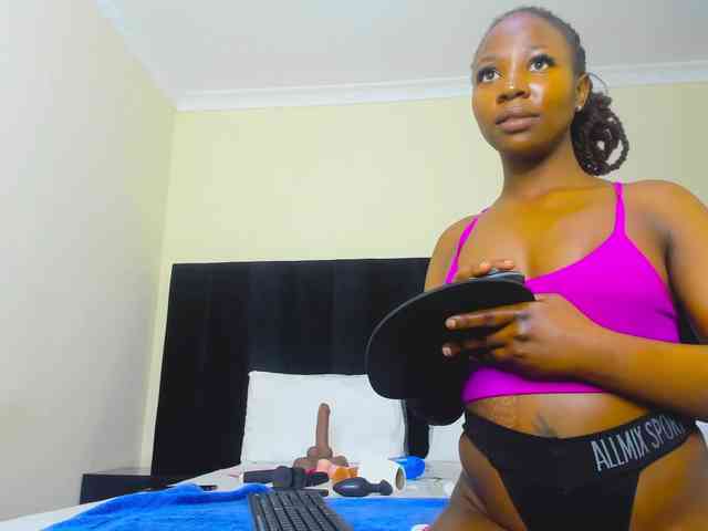 Pretty-Queen - Girl 