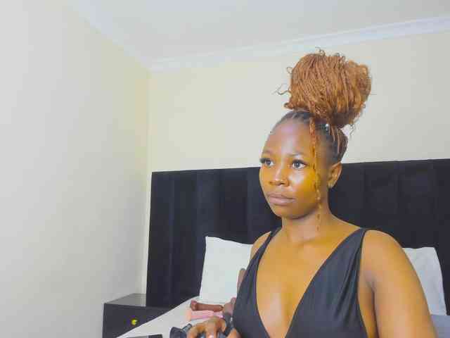 Pretty-Queen webcam