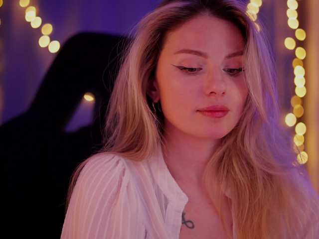 DianaMurr's BongaCams show and profile