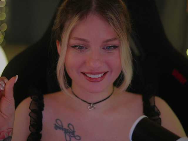 D_i_aM webcam