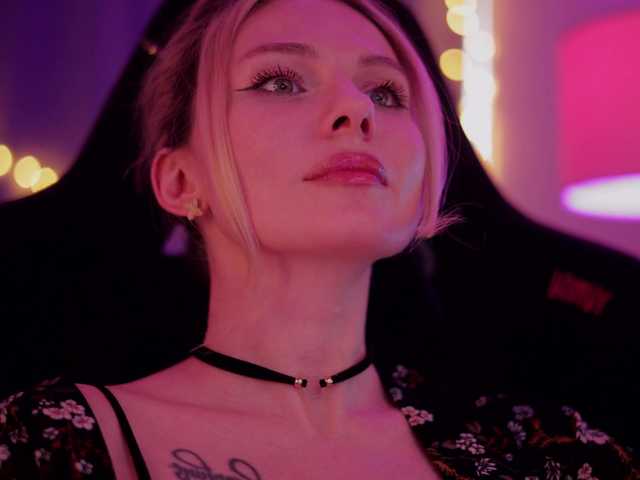 DianaMurr's BongaCams show and profile