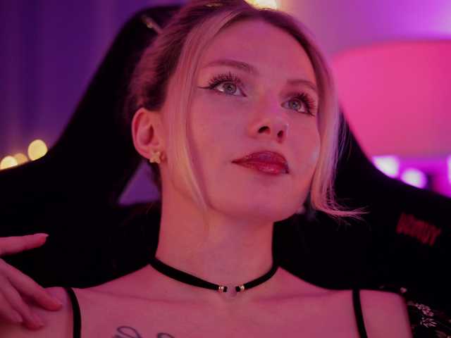 DianaMurr's BongaCams show and profile