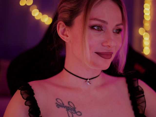 DianaMurr's BongaCams show and profile