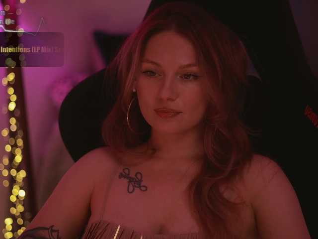 D_i_aM live webcam show
