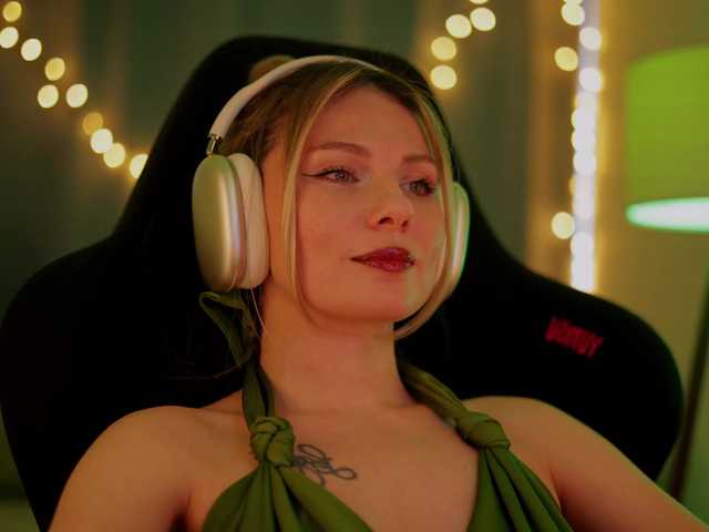 DianaMurr's BongaCams show and profile