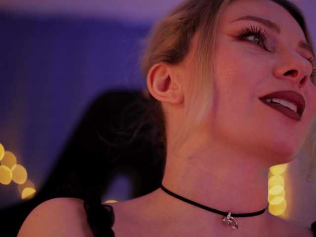 DianaMurr's BongaCams show and profile