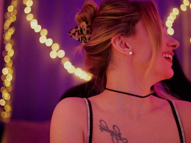 DianaMurr's BongaCams show and profile