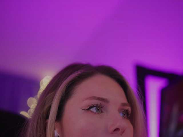 D_i_aM