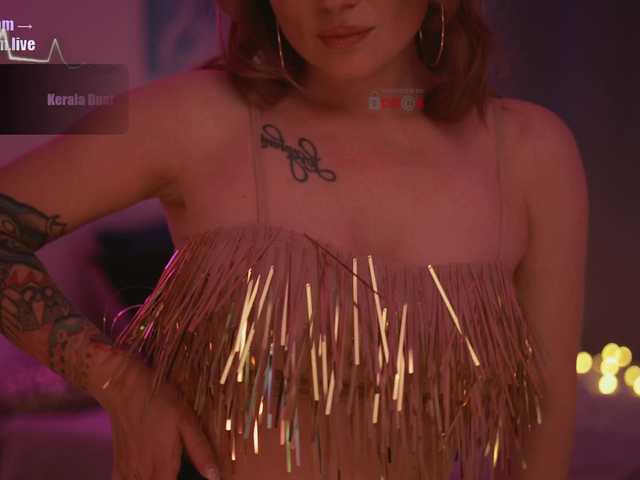 D_i_aM live webcam show