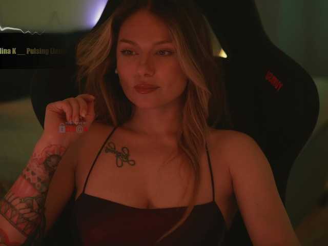 D_i_aM live webcam show