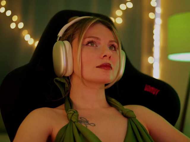 DianaMurr's BongaCams show and profile