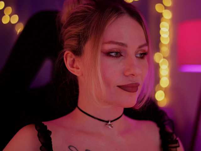 DianaMurr's BongaCams show and profile